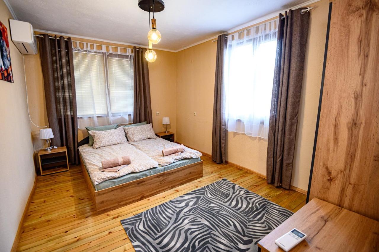 Lalev Guest House Bansko Exterior foto