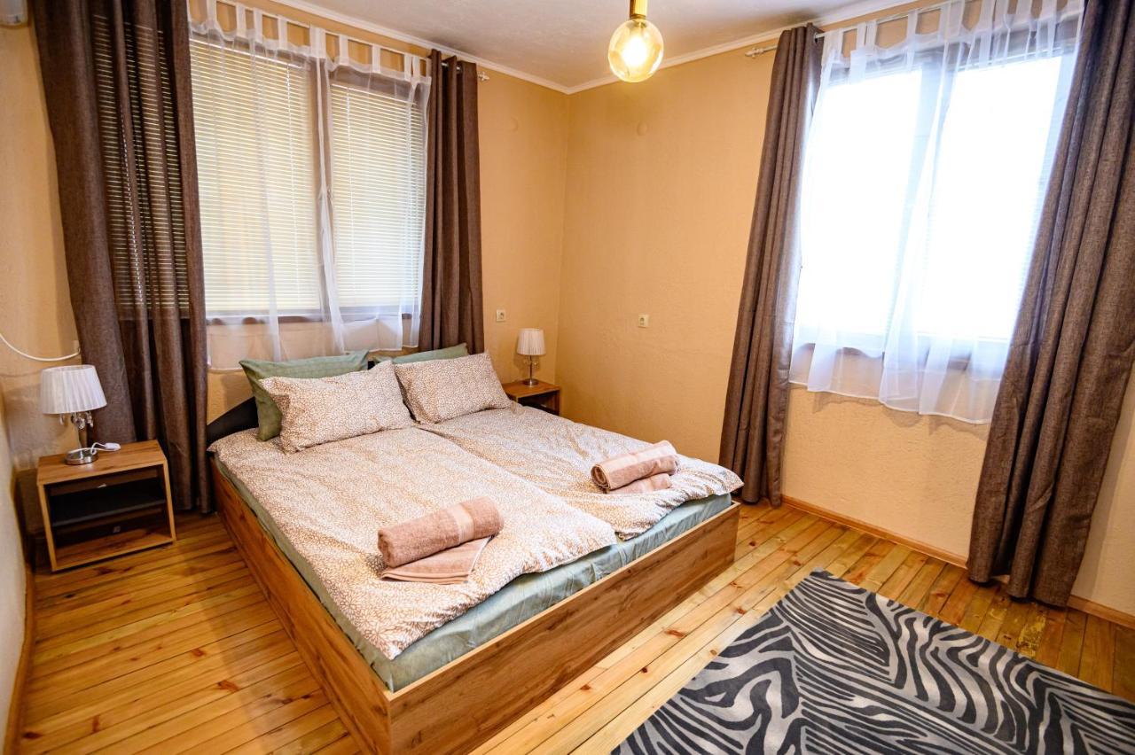 Lalev Guest House Bansko Exterior foto
